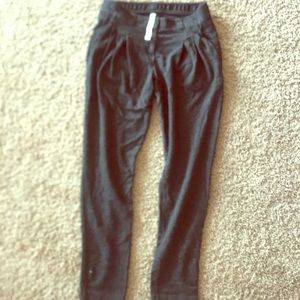 Lululemon pants 8